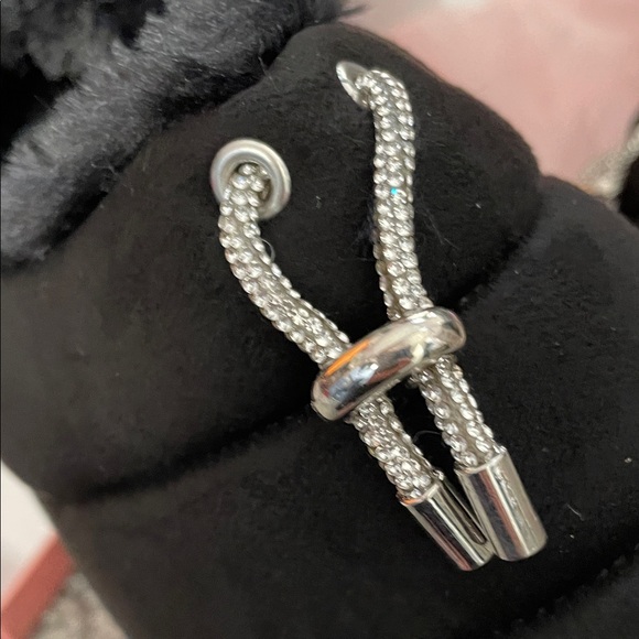 Juicy Couture Black Slippers-NWT - Picture 5 of 6